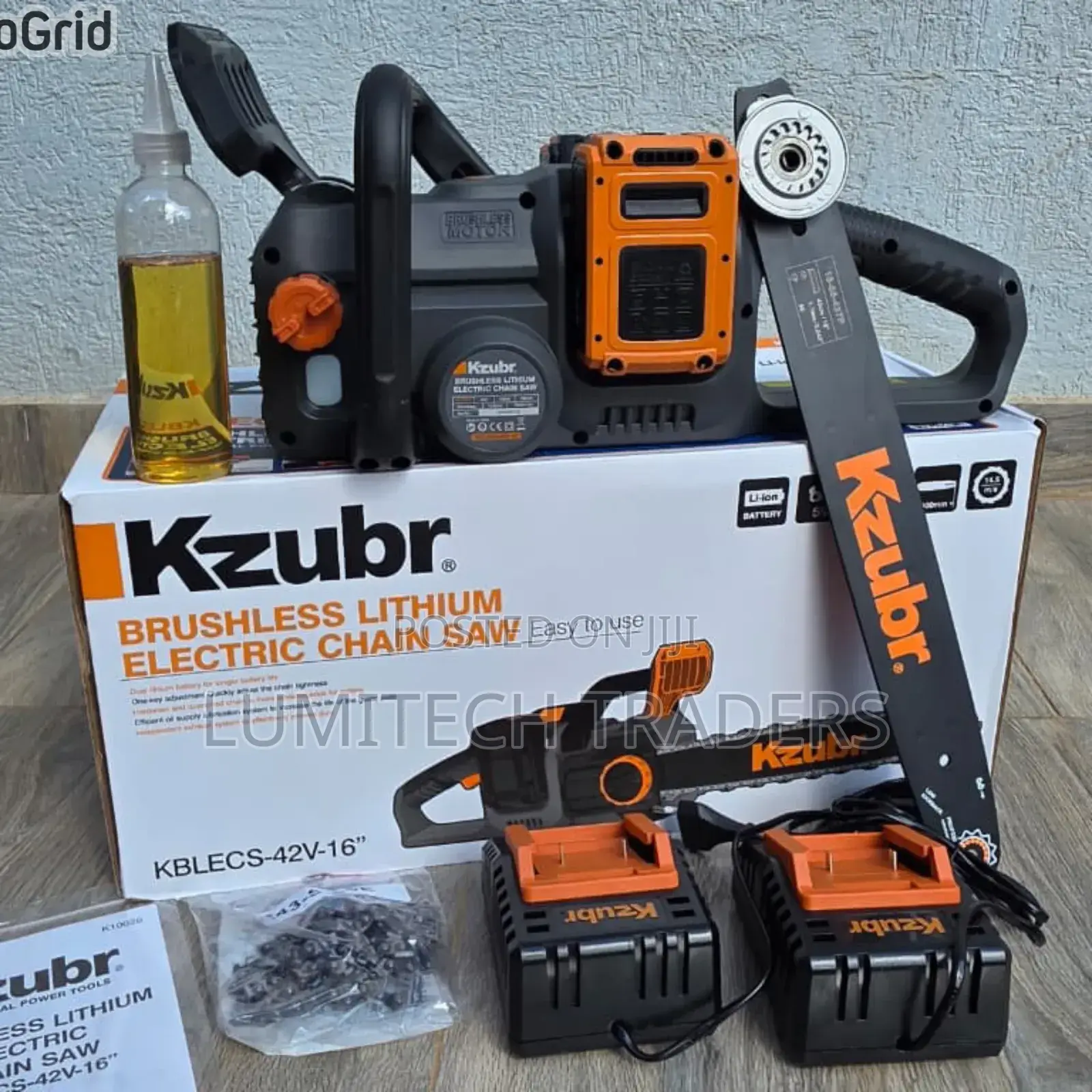Kzubr Cordless Chainsaw 
2 Batteries 4.0ah
2chargers