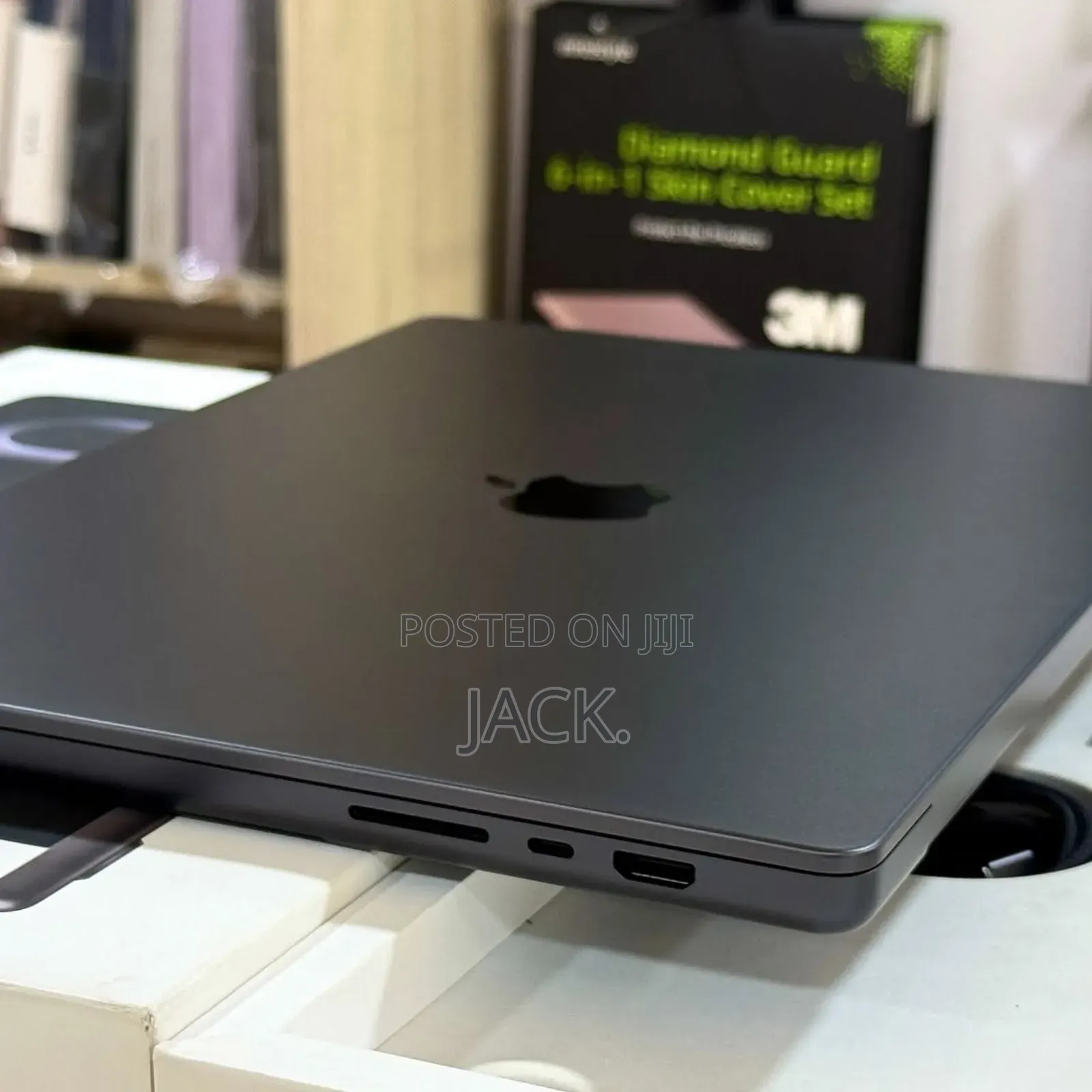 Laptop Apple MacBook Pro 2024 M4 Max 16-inch 36GB Apple M4 Max SSD 1T