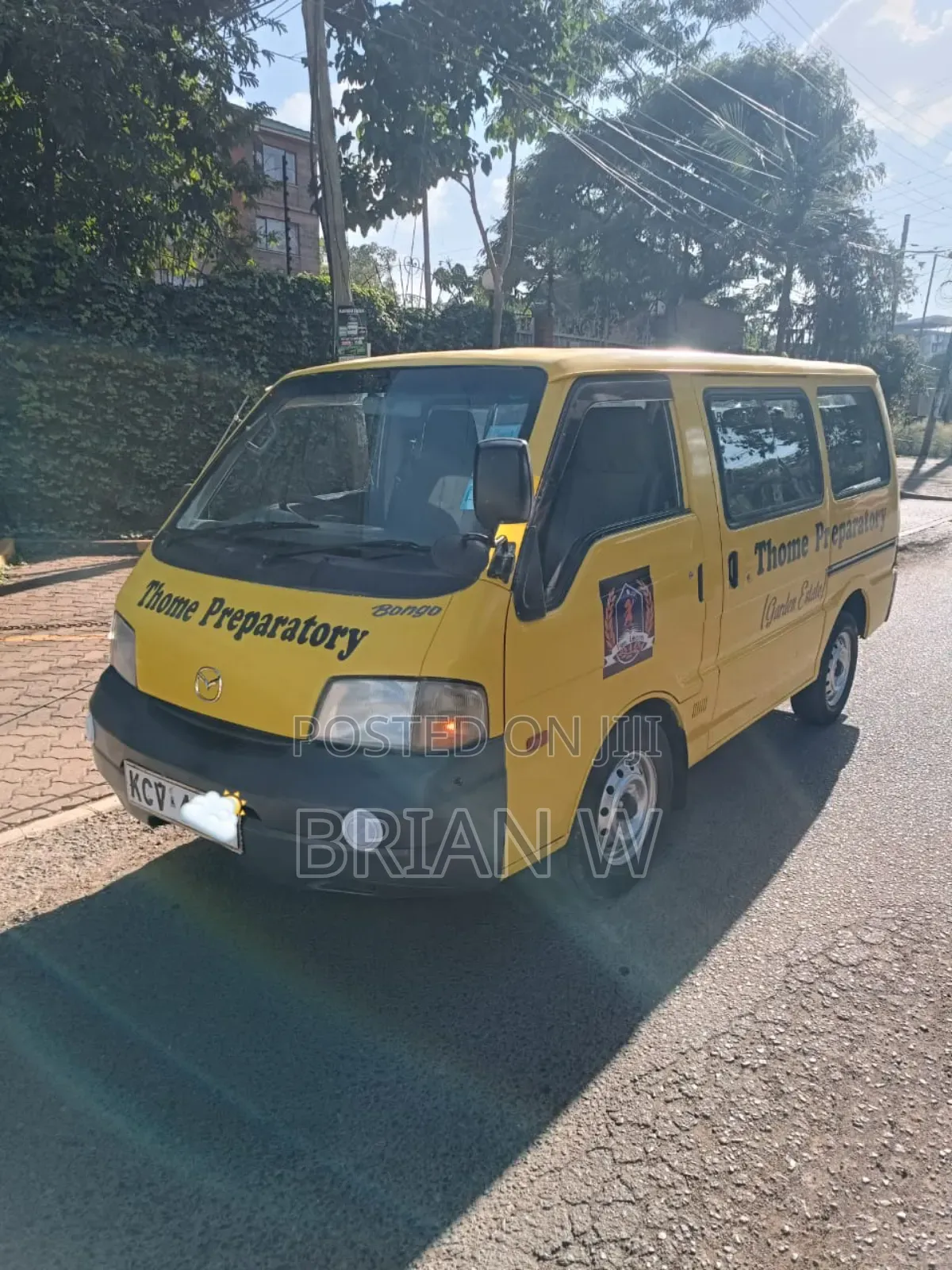 Nissan Vanette 2012 Yellow