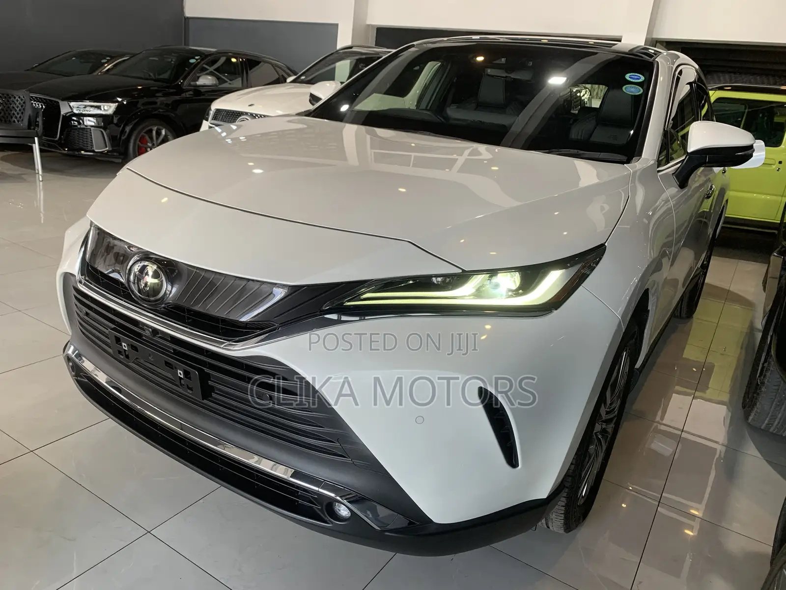 Toyota Harrier 2.0 4WD 2020 White