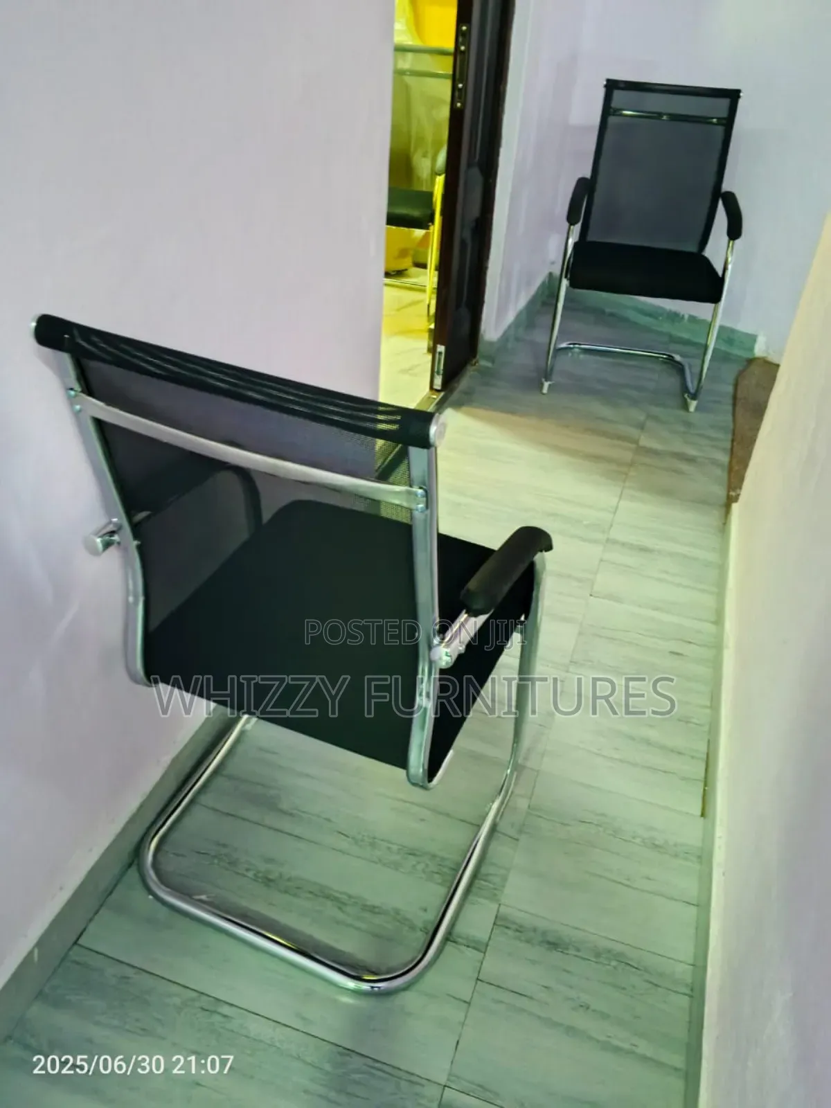 Waiting Office Chair