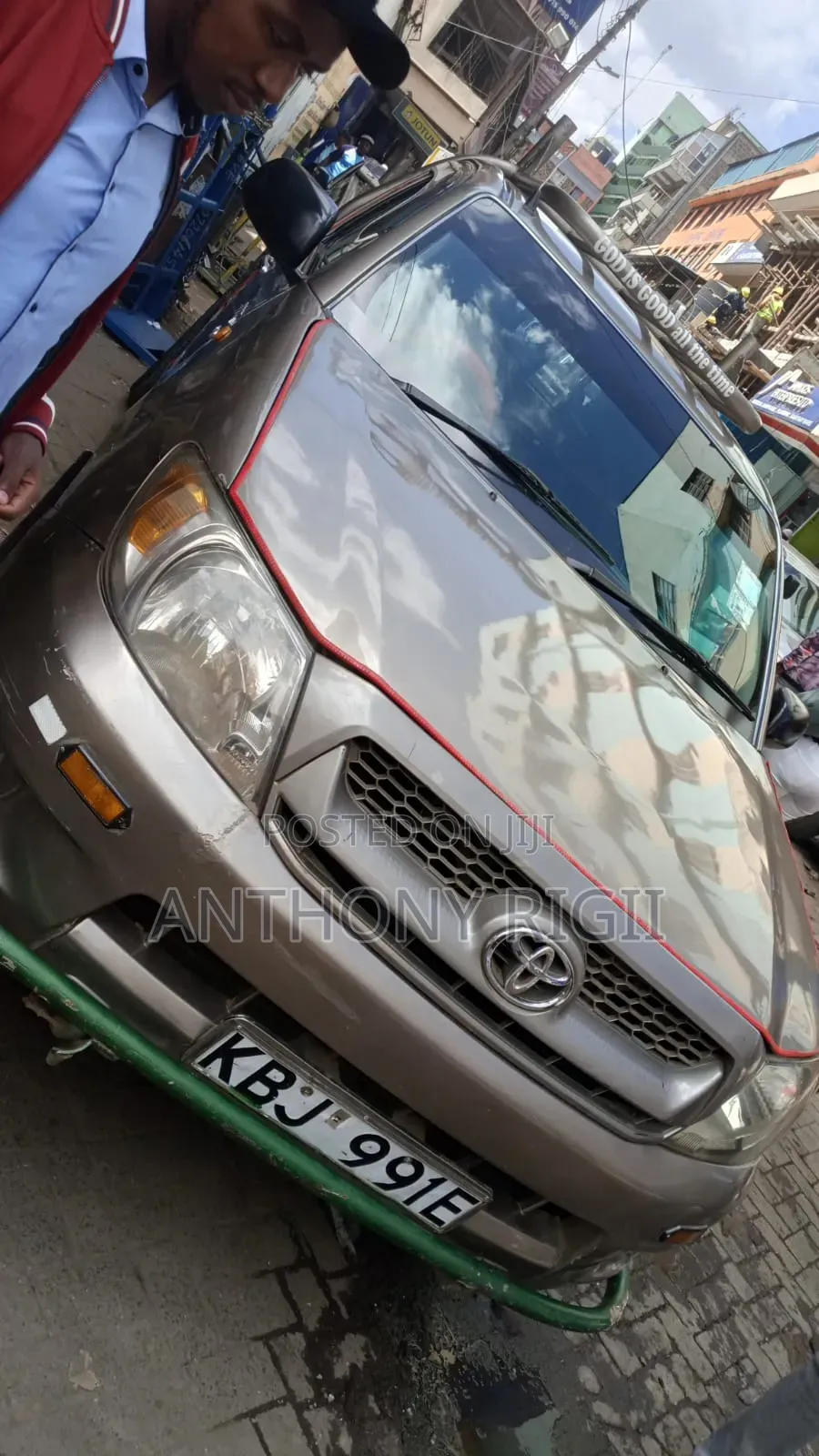 Toyota Hilux 2700i Raider 2004 Gold