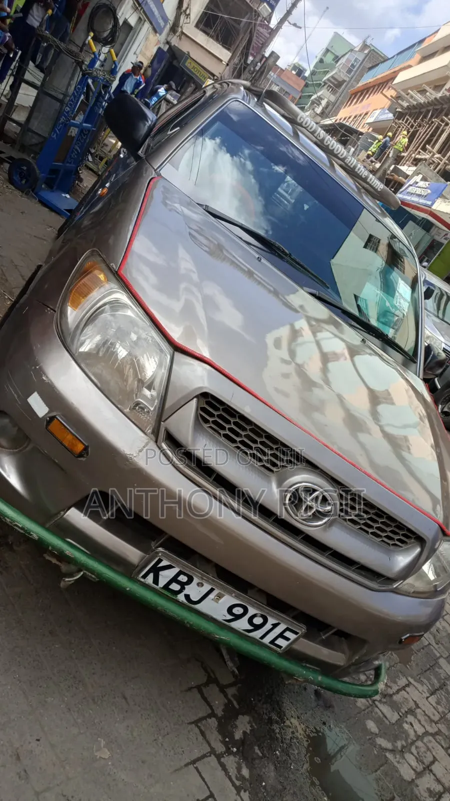 Toyota Hilux 2700i Raider 2004 Gold