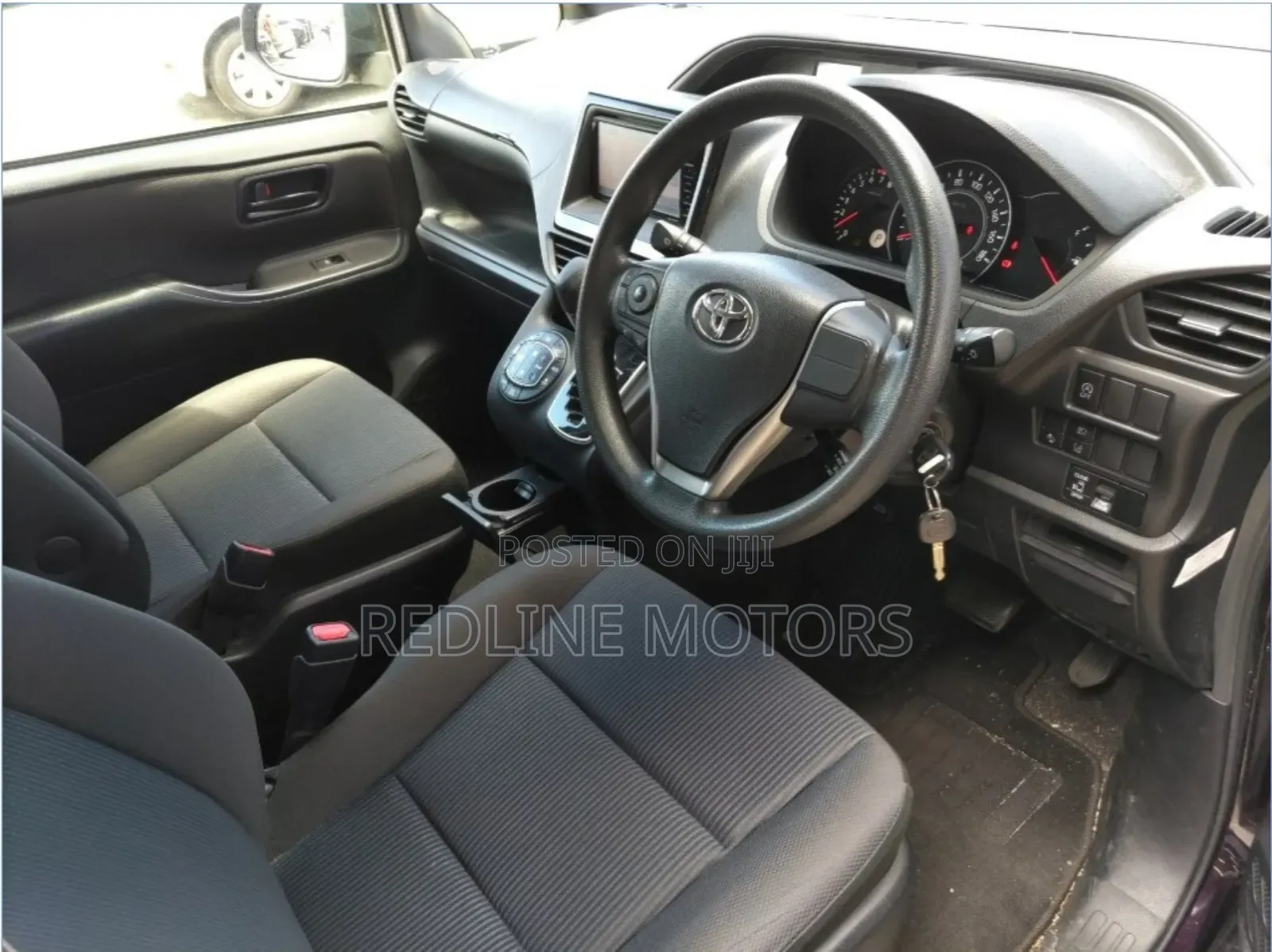 Toyota Noah 2.0 AWD (8 Seater) 2018 Brown