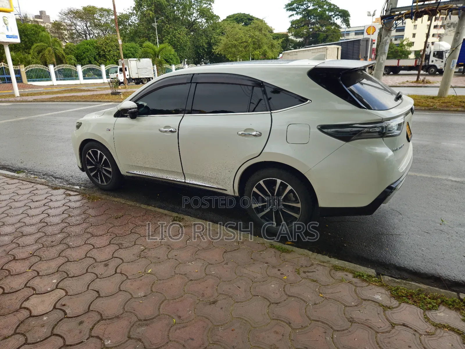Toyota Harrier 2018 White