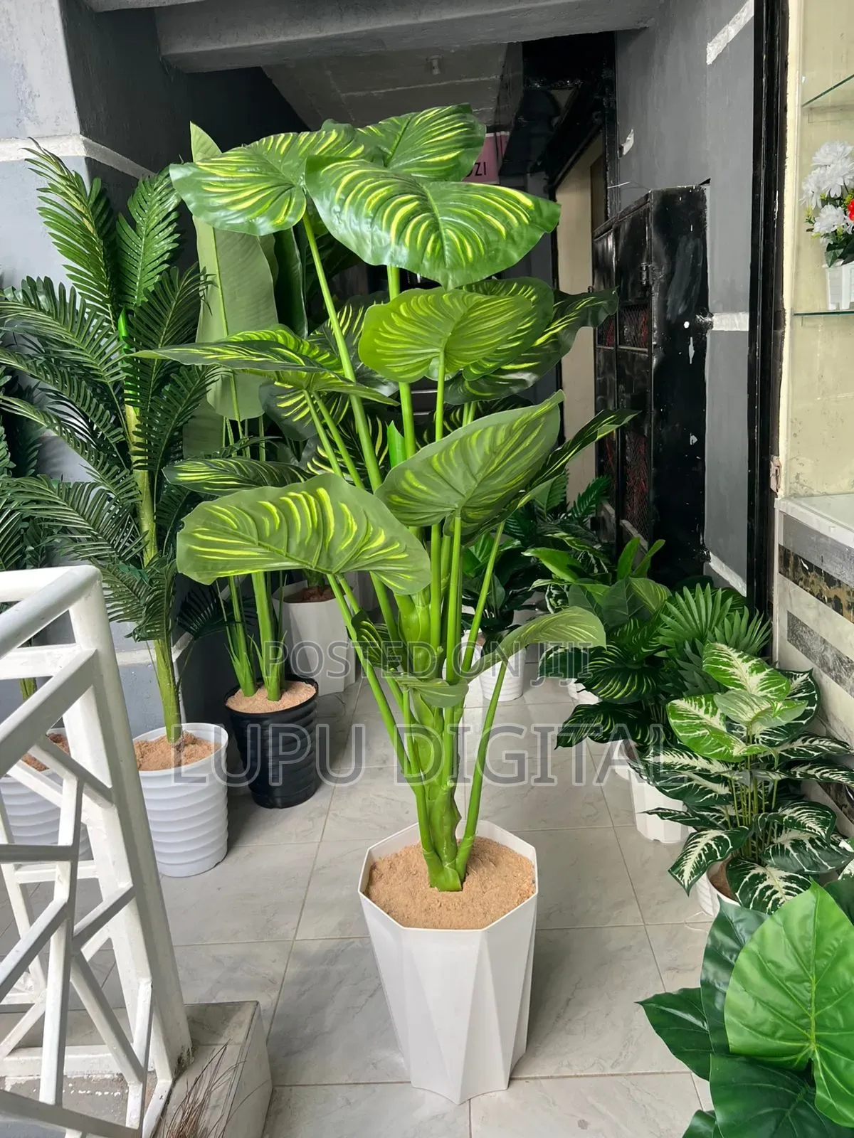 190cm Artificial Decorative Indoor Plant With Plastic Vase Pebbles