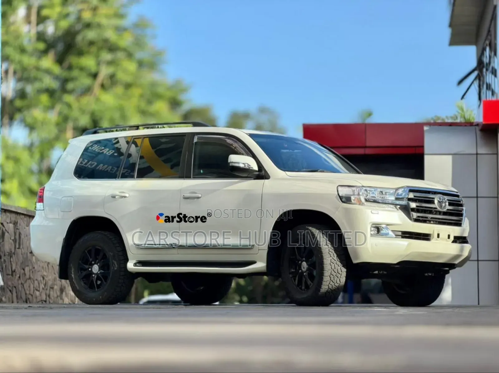 Toyota Land Cruiser 4.5 V8 VXR 2017 White