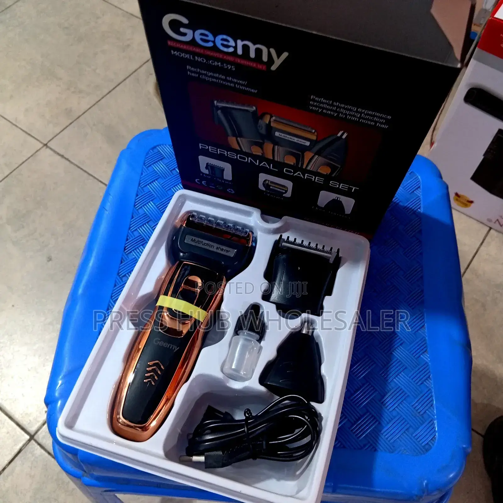 Geemy Shaver 3-in-1 Rechargeable Shaver and Trimmer Set.