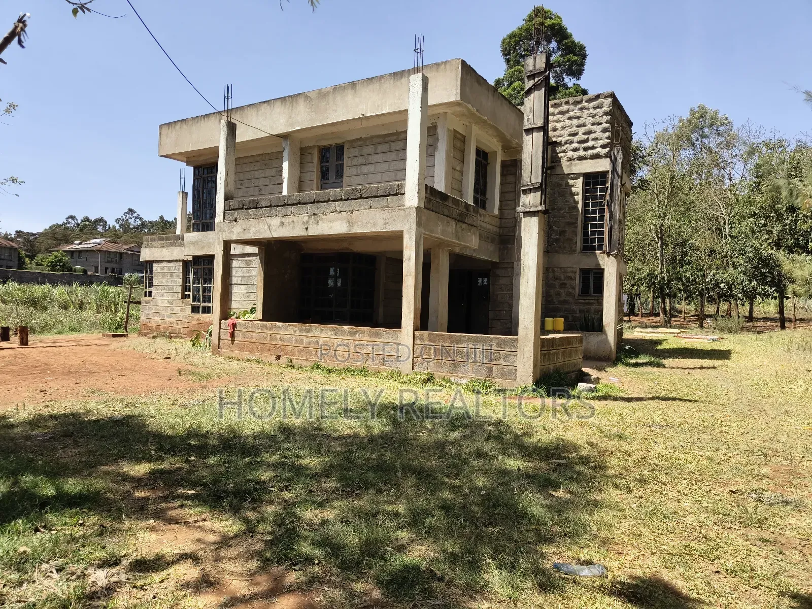 4bdrm Maisonette in Kerarapon Drive, for sale