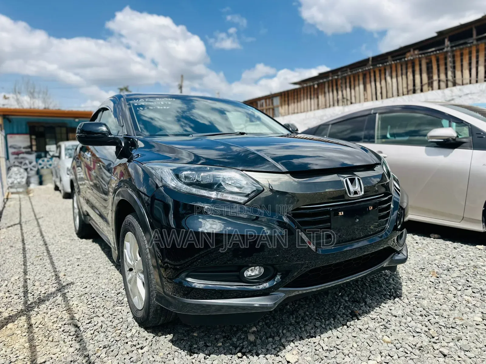 Honda Vezel 1.5 Hybrid 4WD 2018 Black