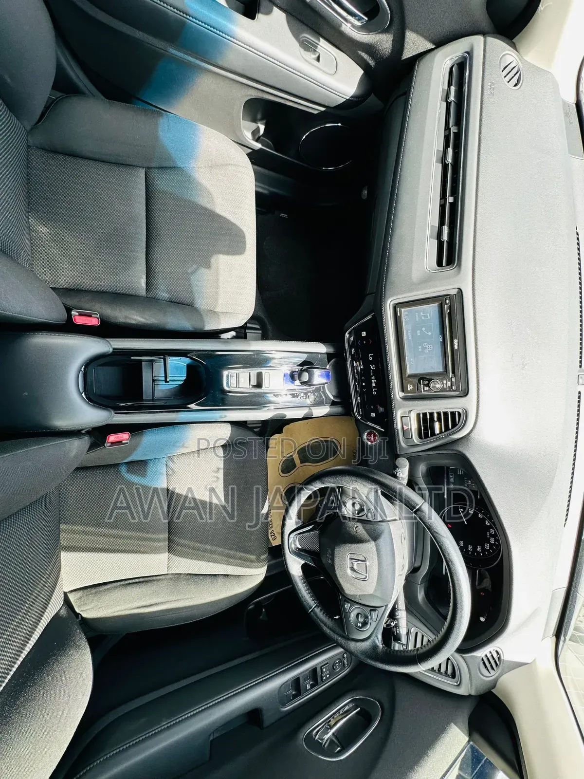 Honda Vezel 1.5 Hybrid 4WD 2018 Black