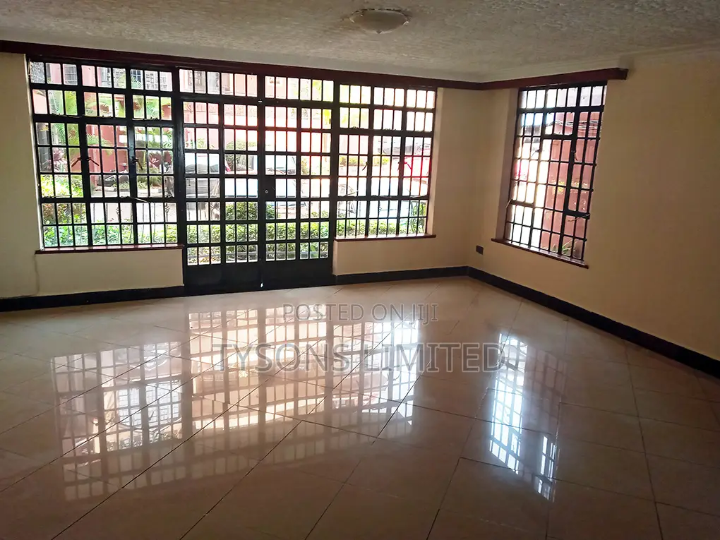 3bdrm Apartment in Lavington, Valley Arcade for sale