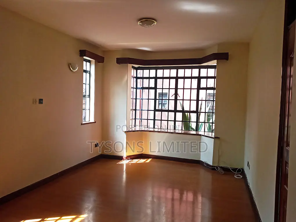 3bdrm Apartment in Lavington, Valley Arcade for sale