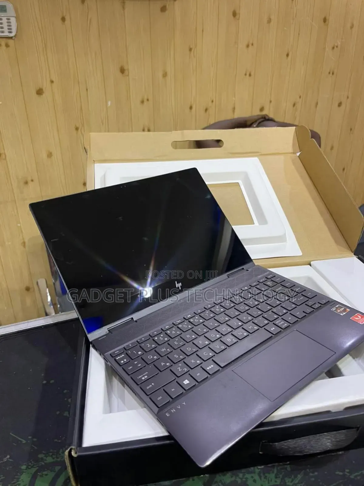 Laptop HP Envy X360 8GB AMD Ryzen 5 SSD 256GB