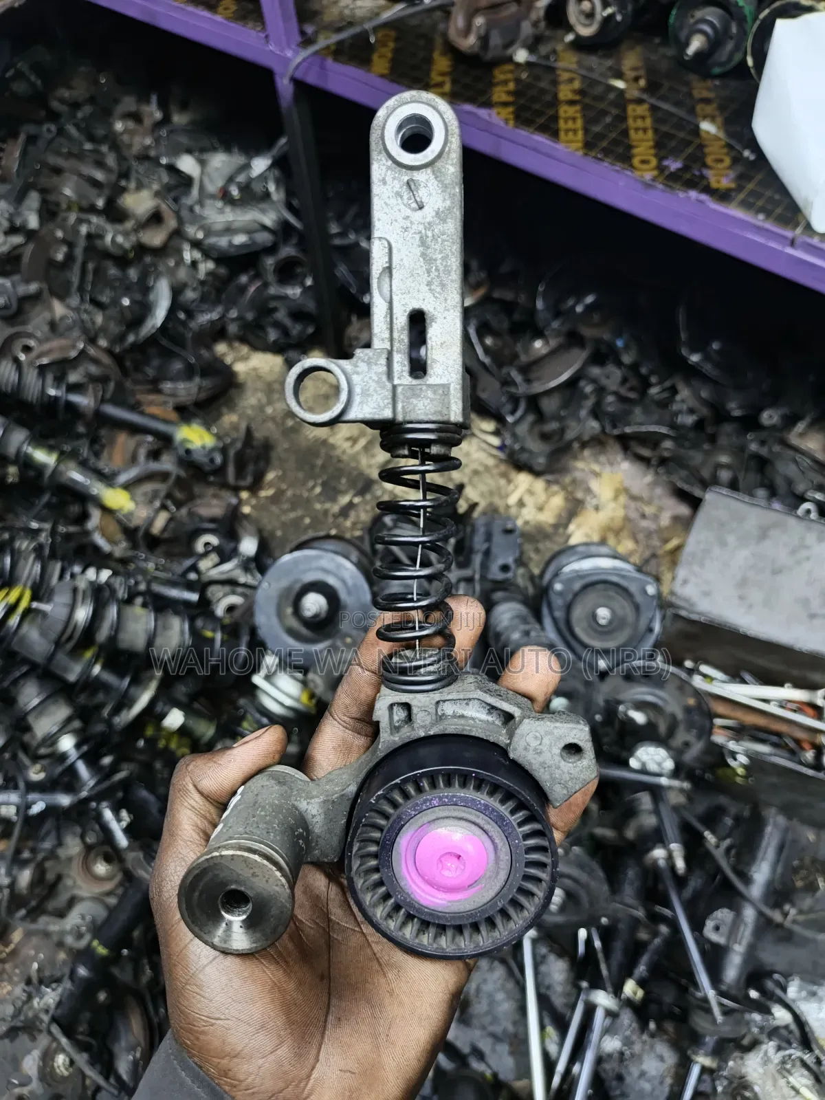 Tensioner  For 2zr  Premio,Allion,Aqua,Auris