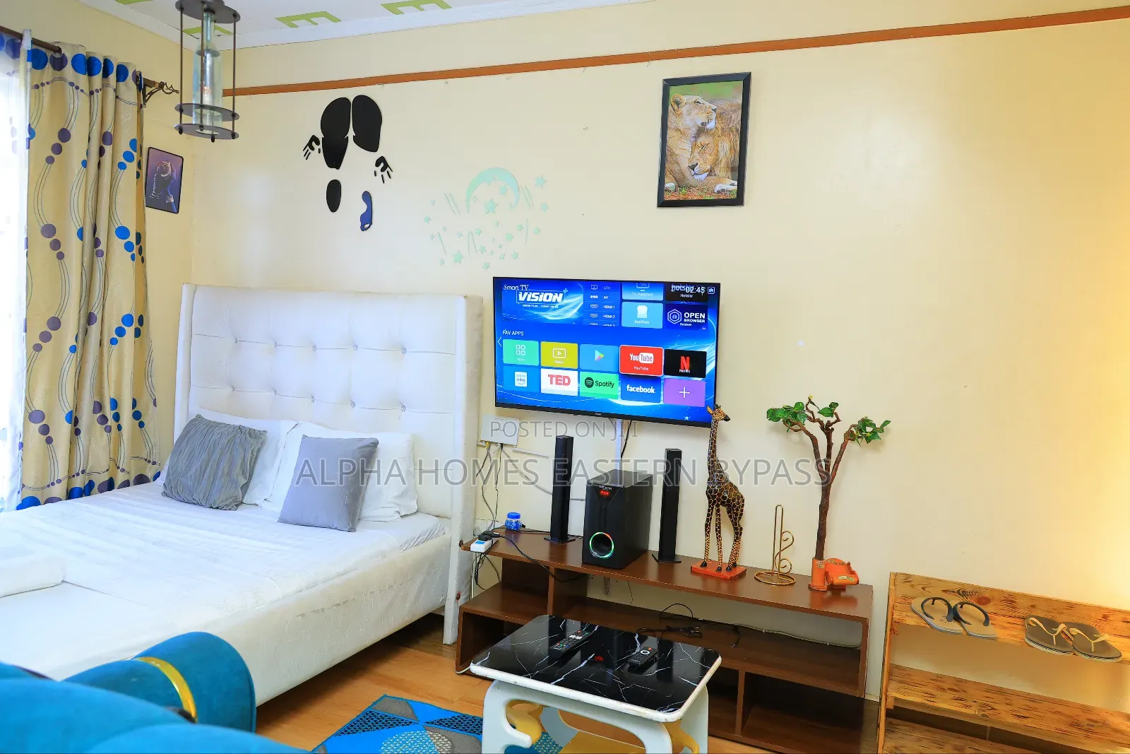 Kamakis Hideaway: Modern Studio With All the Amenities