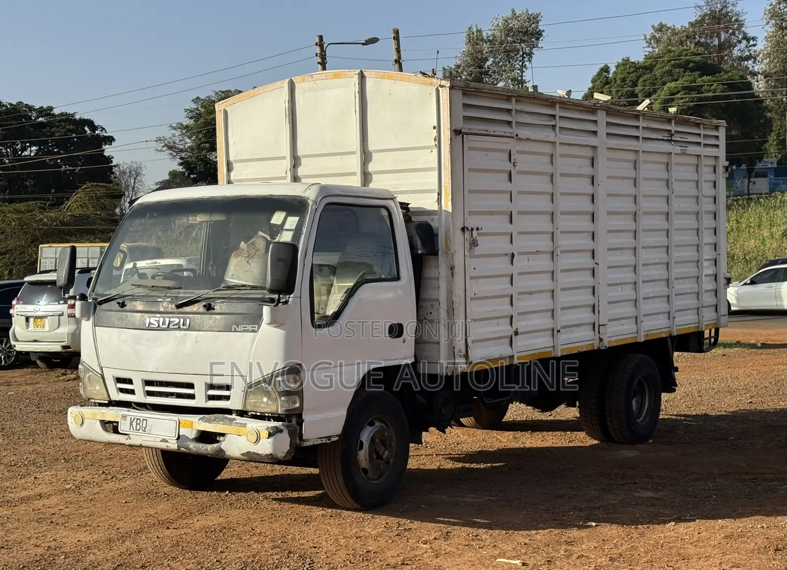 Isuzu NPR Closed Body