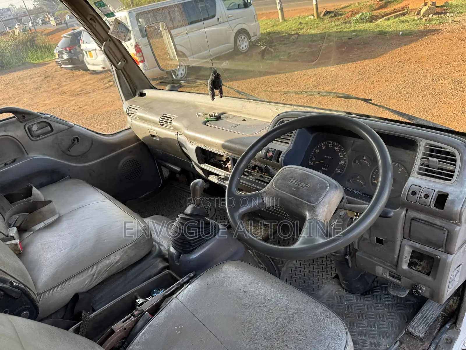 Isuzu NPR Closed Body