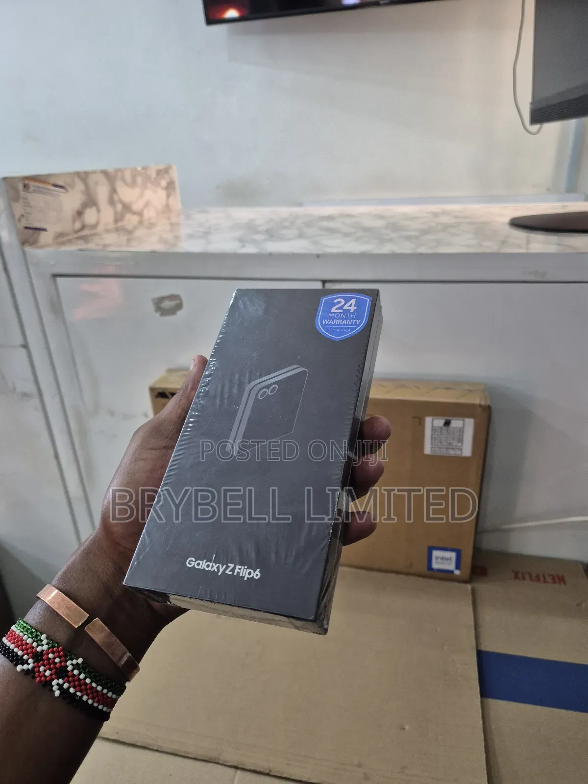New Samsung Galaxy Z Flip6 256 GB Silver