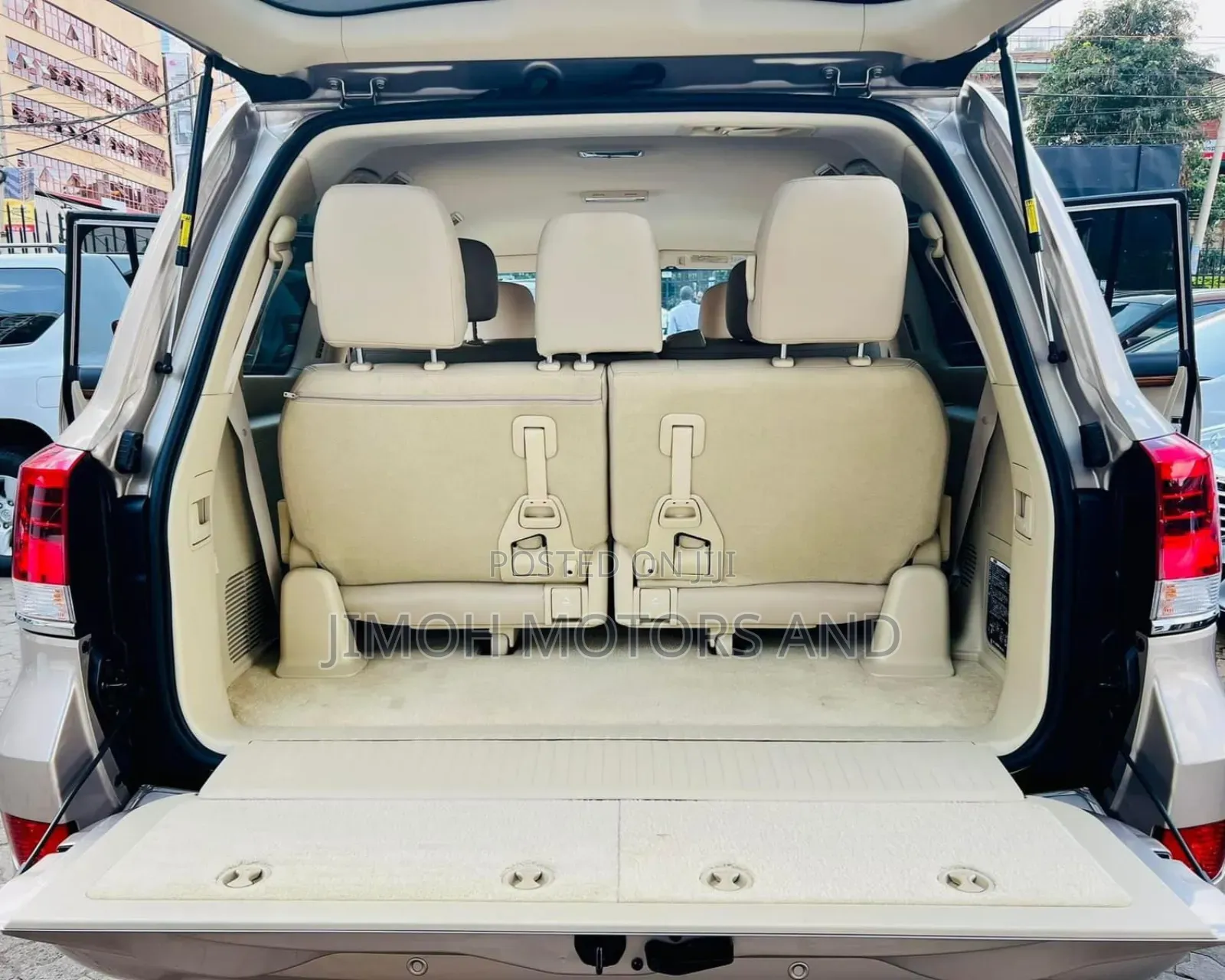 Toyota Land Cruiser 2016 Beige