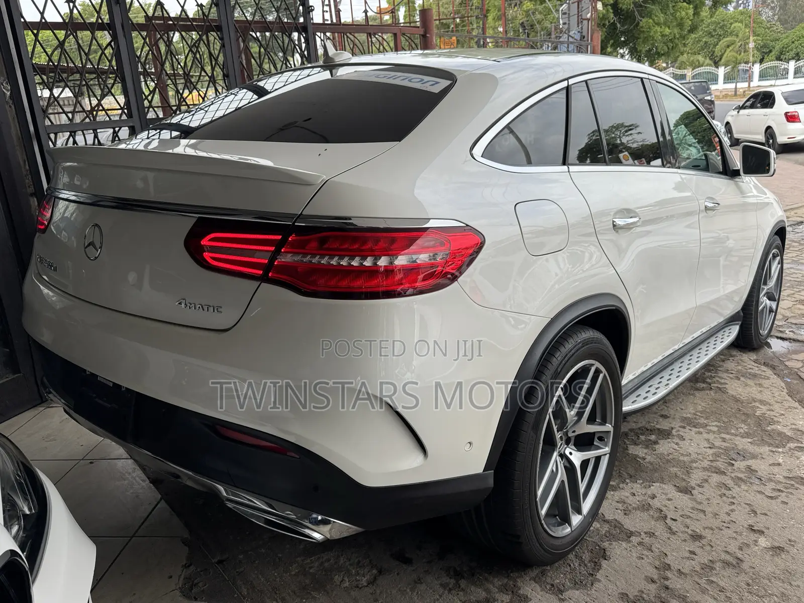 Mercedes-Benz GLE-Class GLE 350d 4MATIC 2019 White