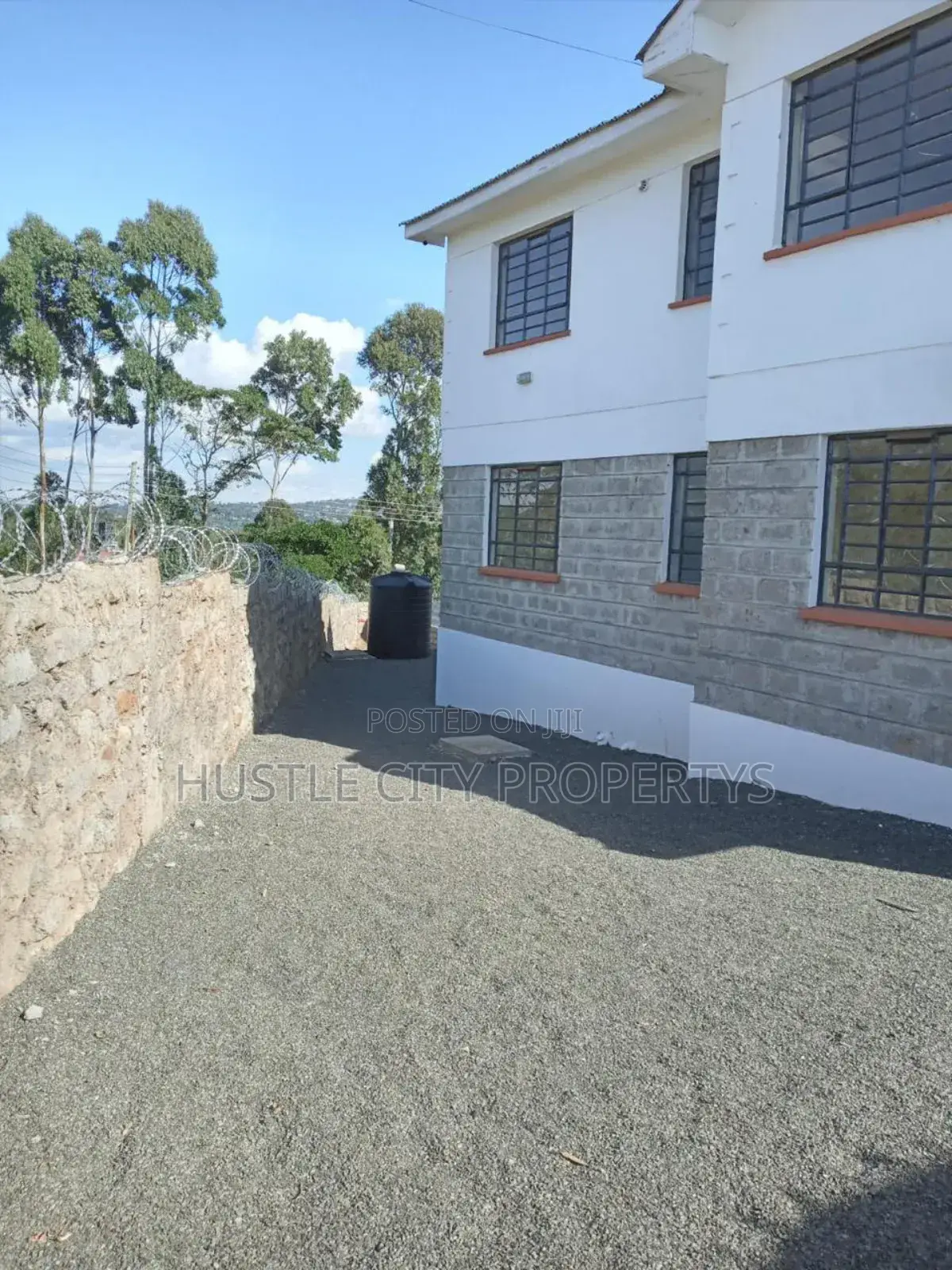 Furnished 4bdrm Apartment in Kibiku for sale