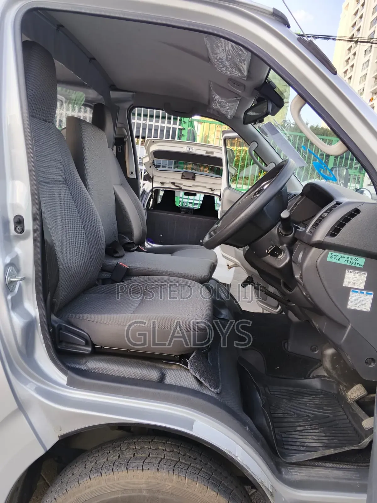Toyota HiAce 2019 Silver