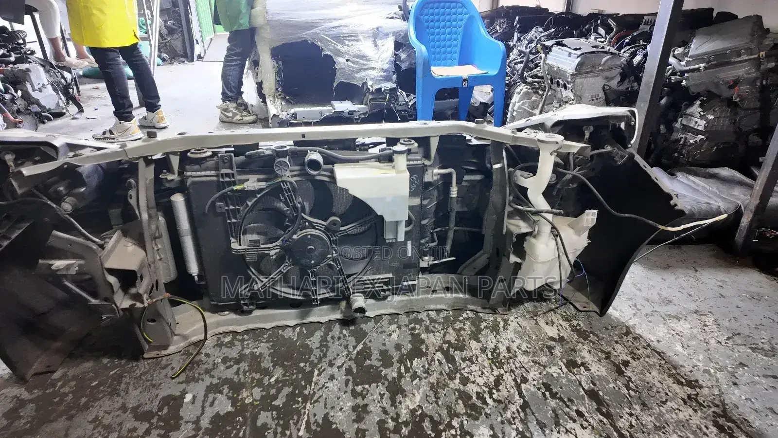 Nissan X-Trail Old Shape Complete Nosecut – Original Ex-Japan