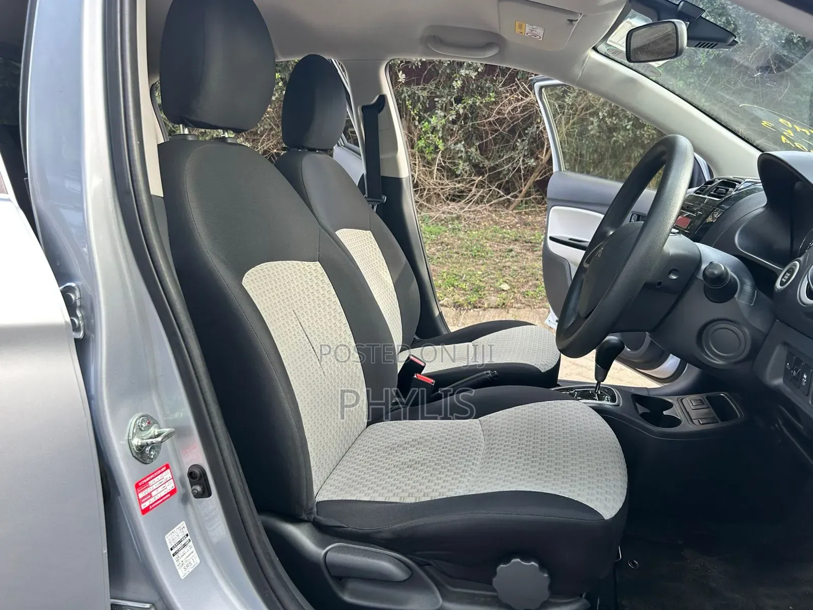 Mitsubishi Mirage 2018 Silver