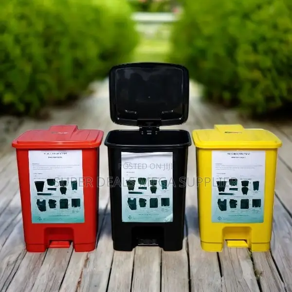Hands Free 30 Litres Step Pedal Bin With Durable Plastic Construction