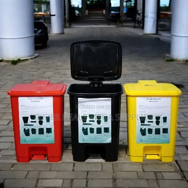 Medical Waste 30 L Itres Step Pedal Bin With Chemical Resistant Design