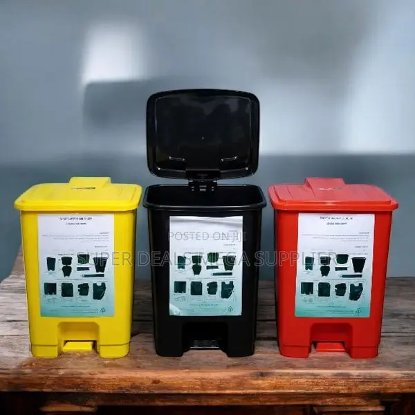 Home Use 30 Litres Step Pedal Dust Bin Standard Bin Liner Compatible