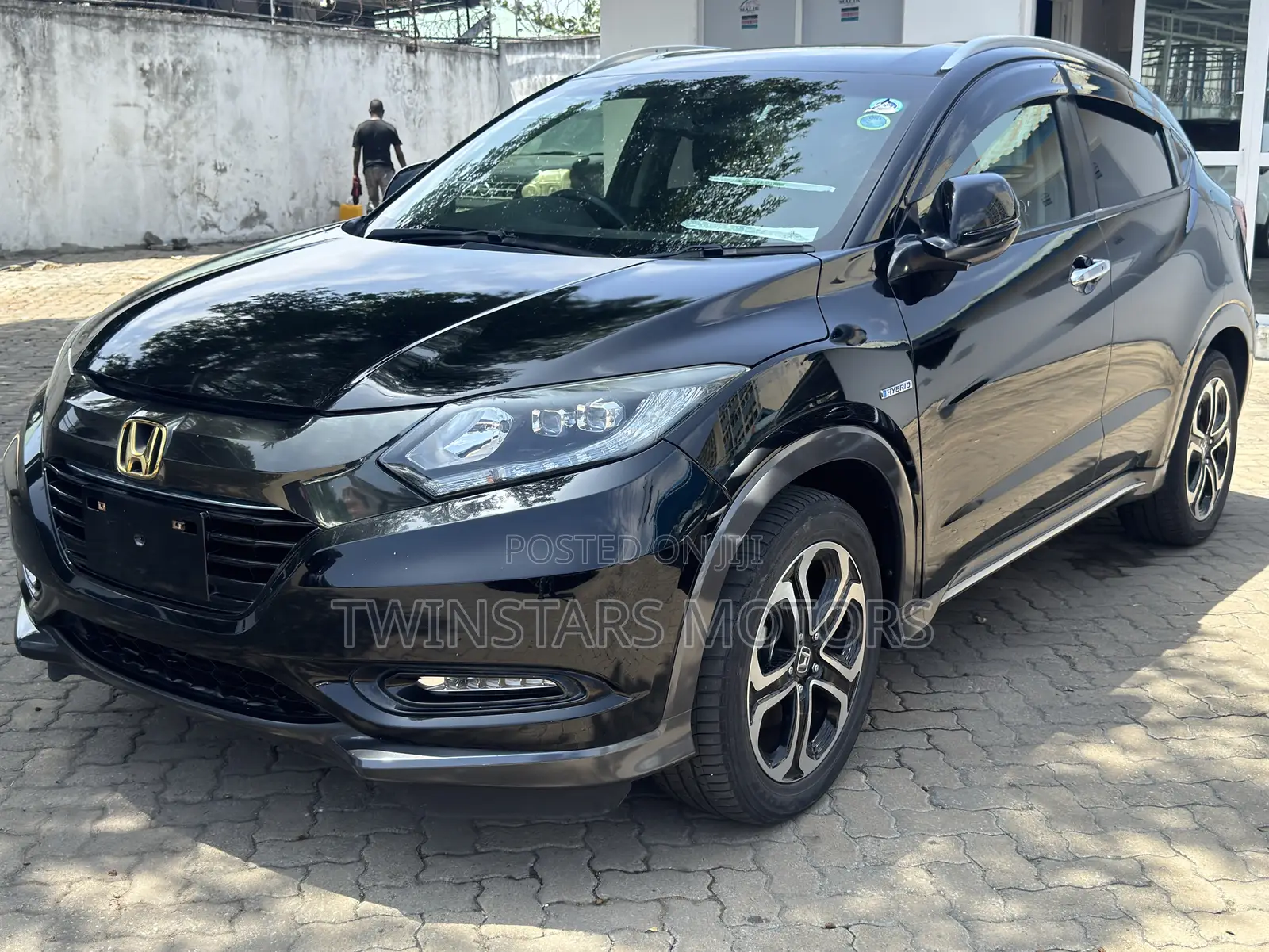 Honda Vezel 1.5 Hybrid 2WD 2019 Black