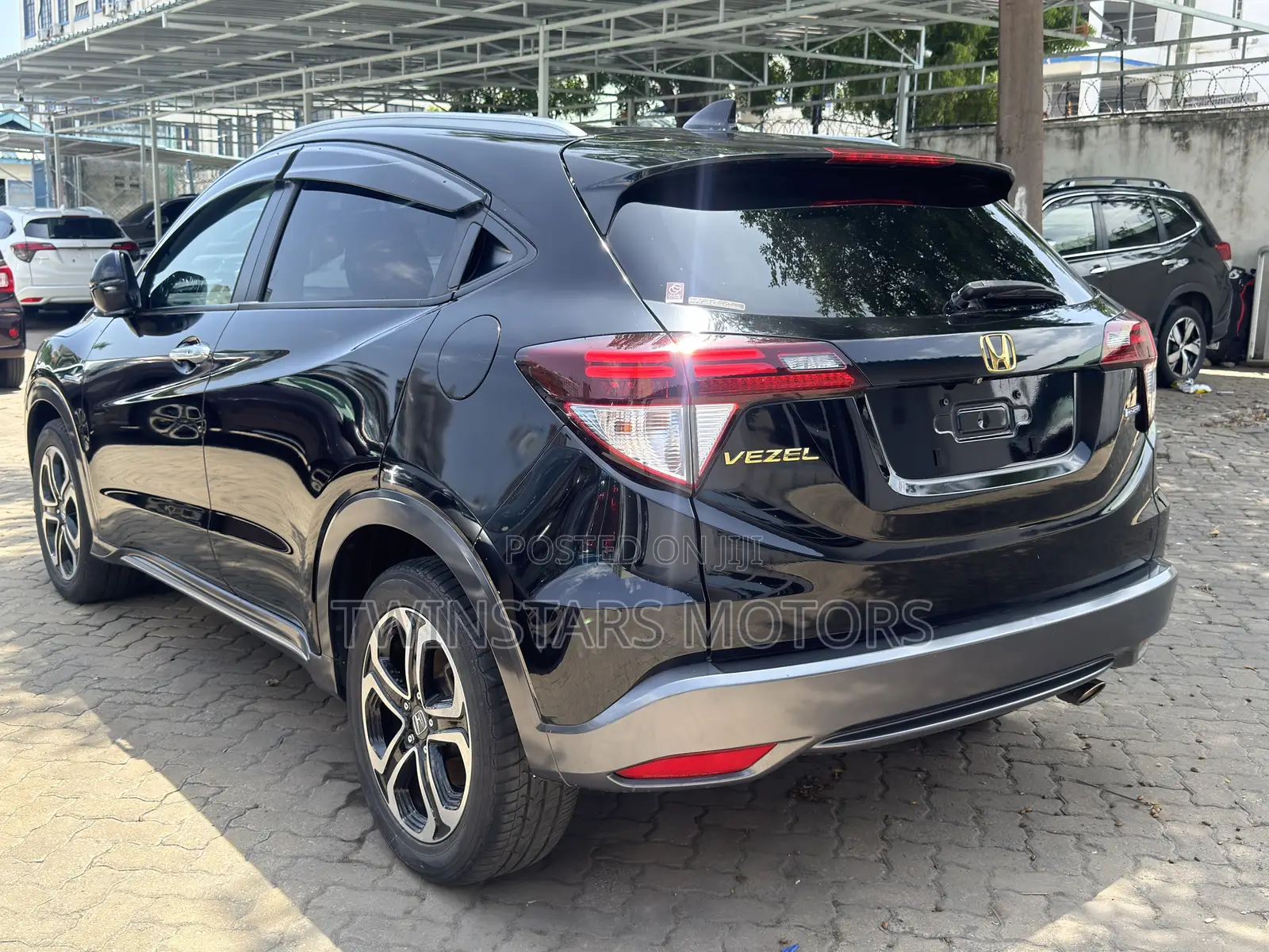 Honda Vezel 1.5 Hybrid 2WD 2019 Black