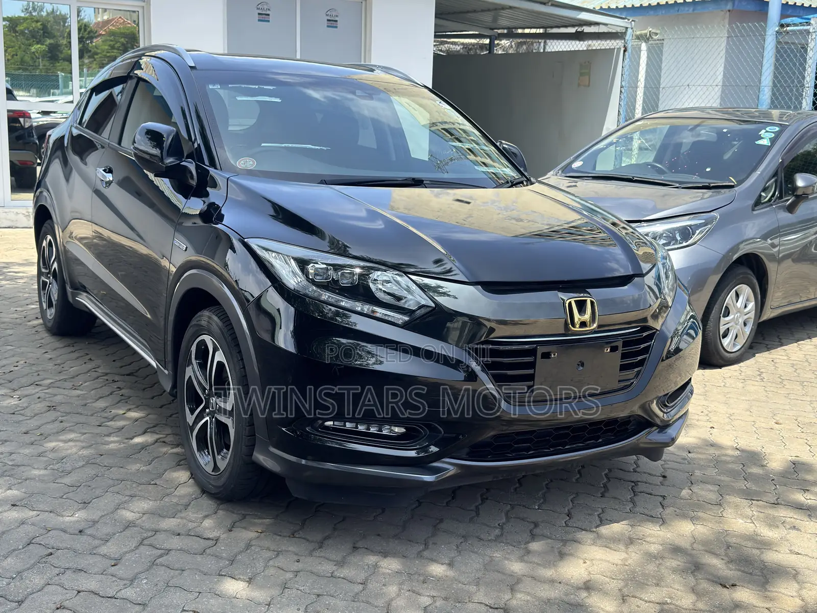 Honda Vezel 1.5 Hybrid 2WD 2019 Black