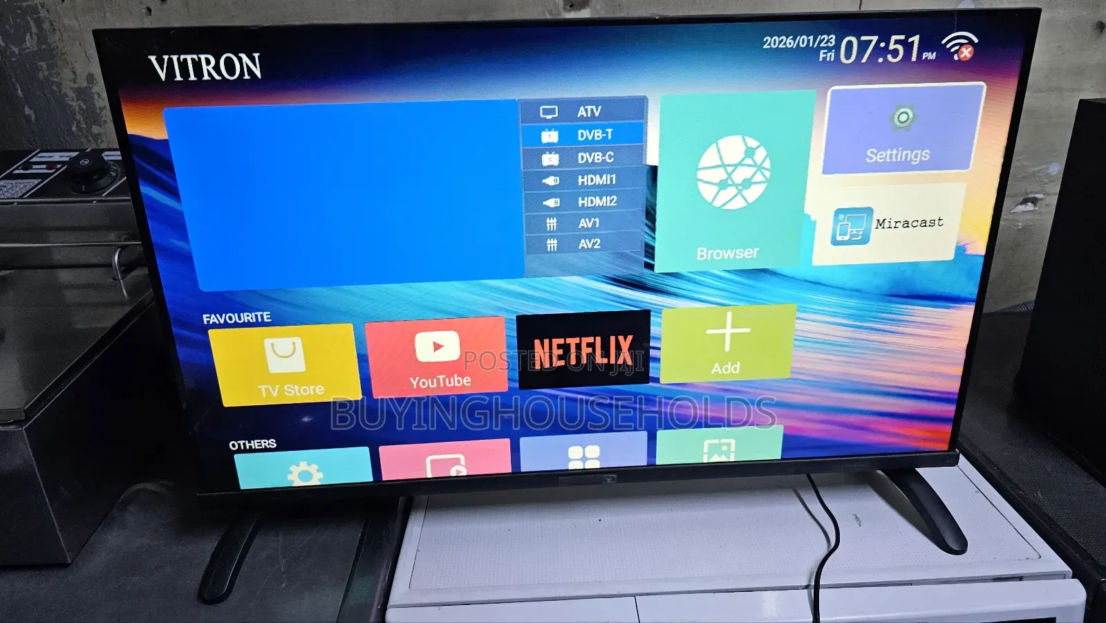 Vitron 32" Smart Tv,Used