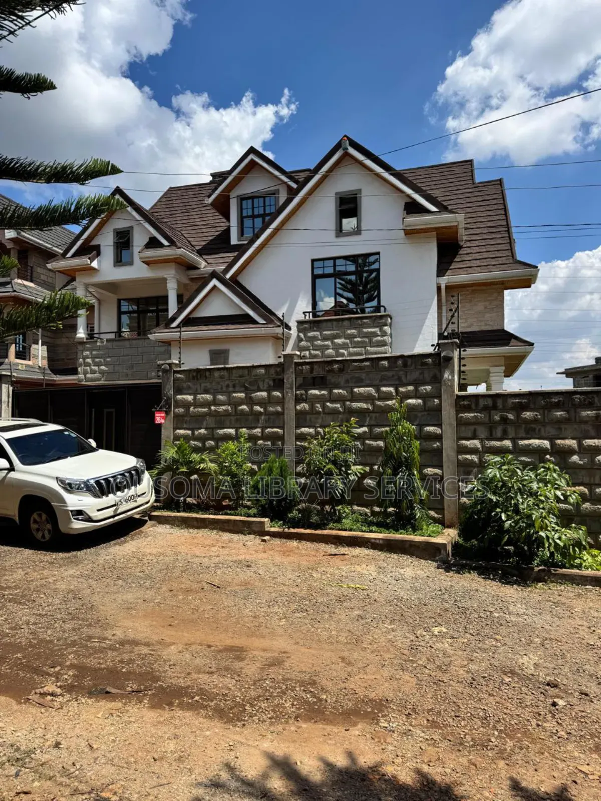Furnished 6bdrm Mansion in Membley Estate for sale
