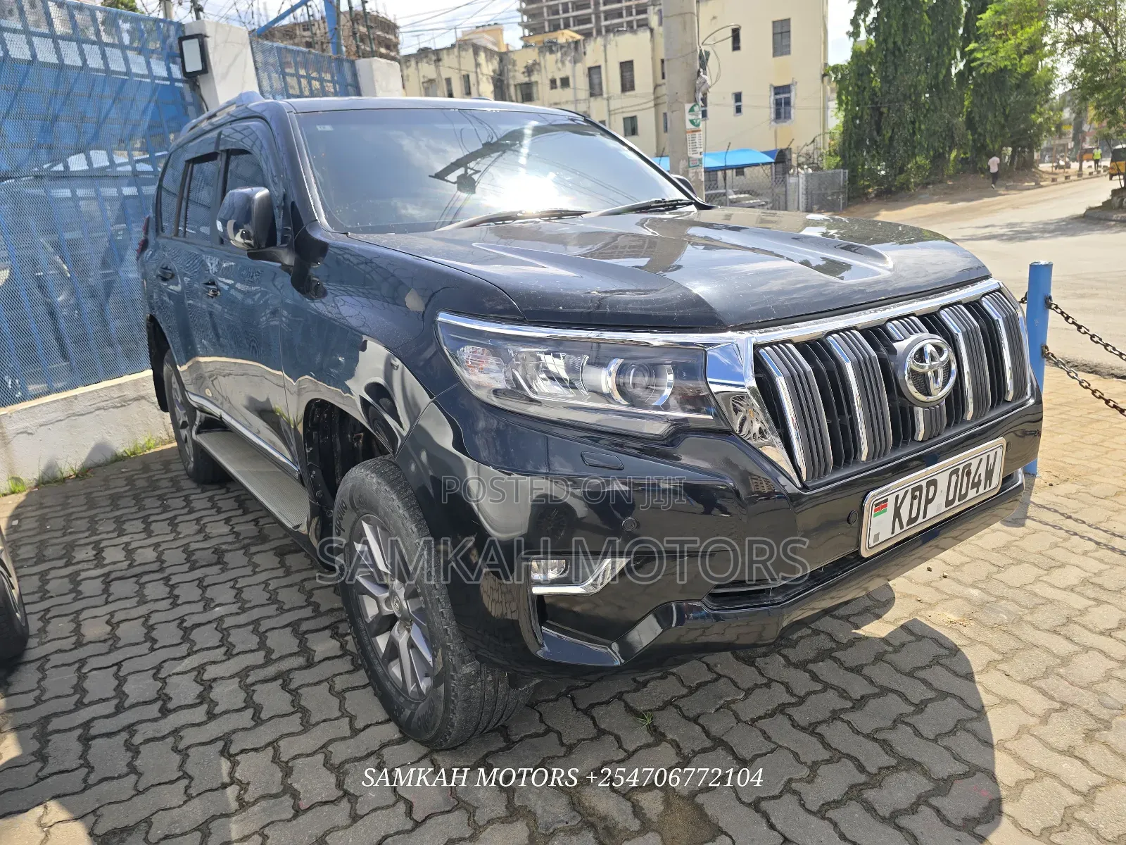 Toyota Land Cruiser Prado 2017 Black