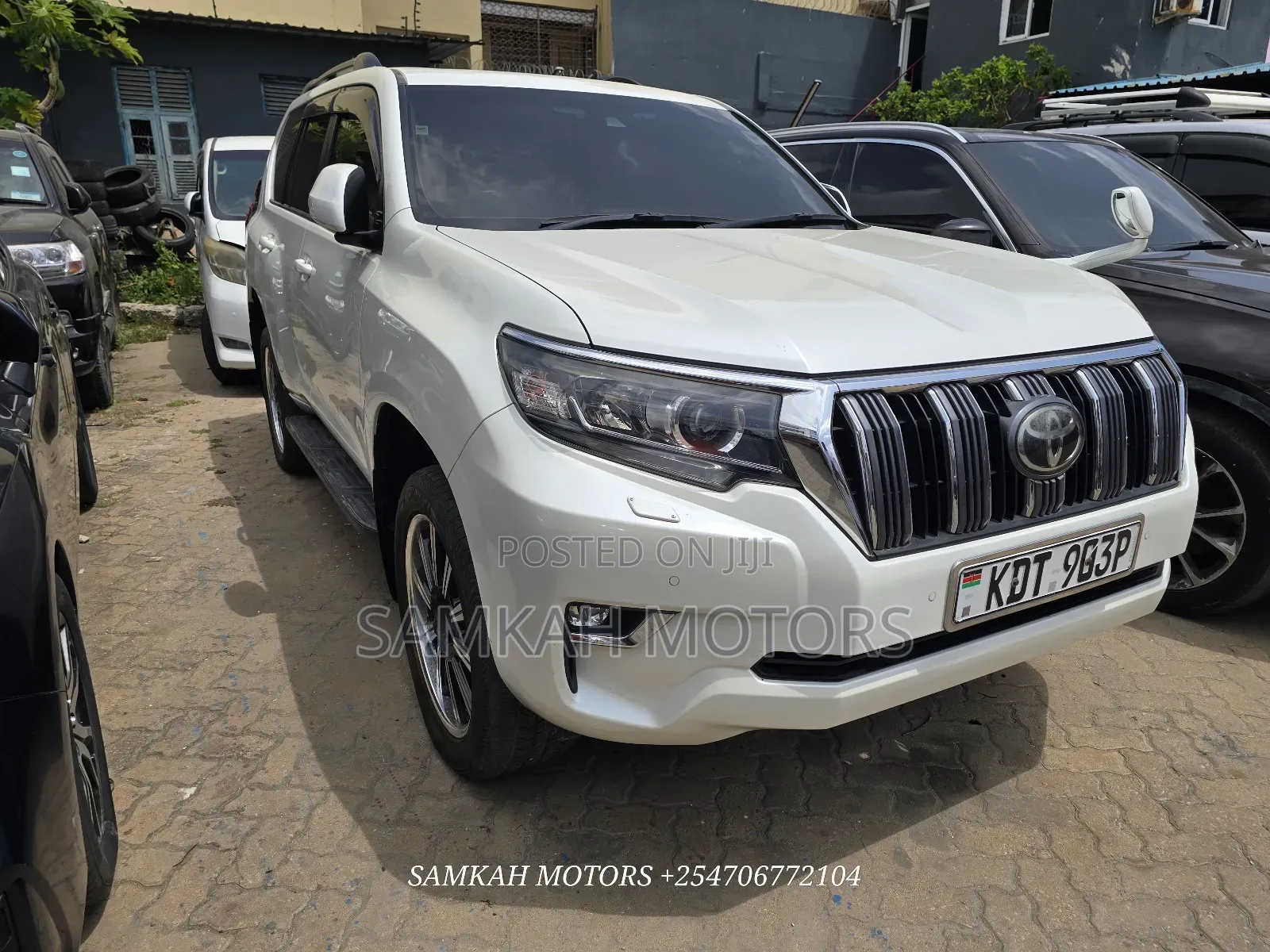 Toyota Land Cruiser Prado 2018 White