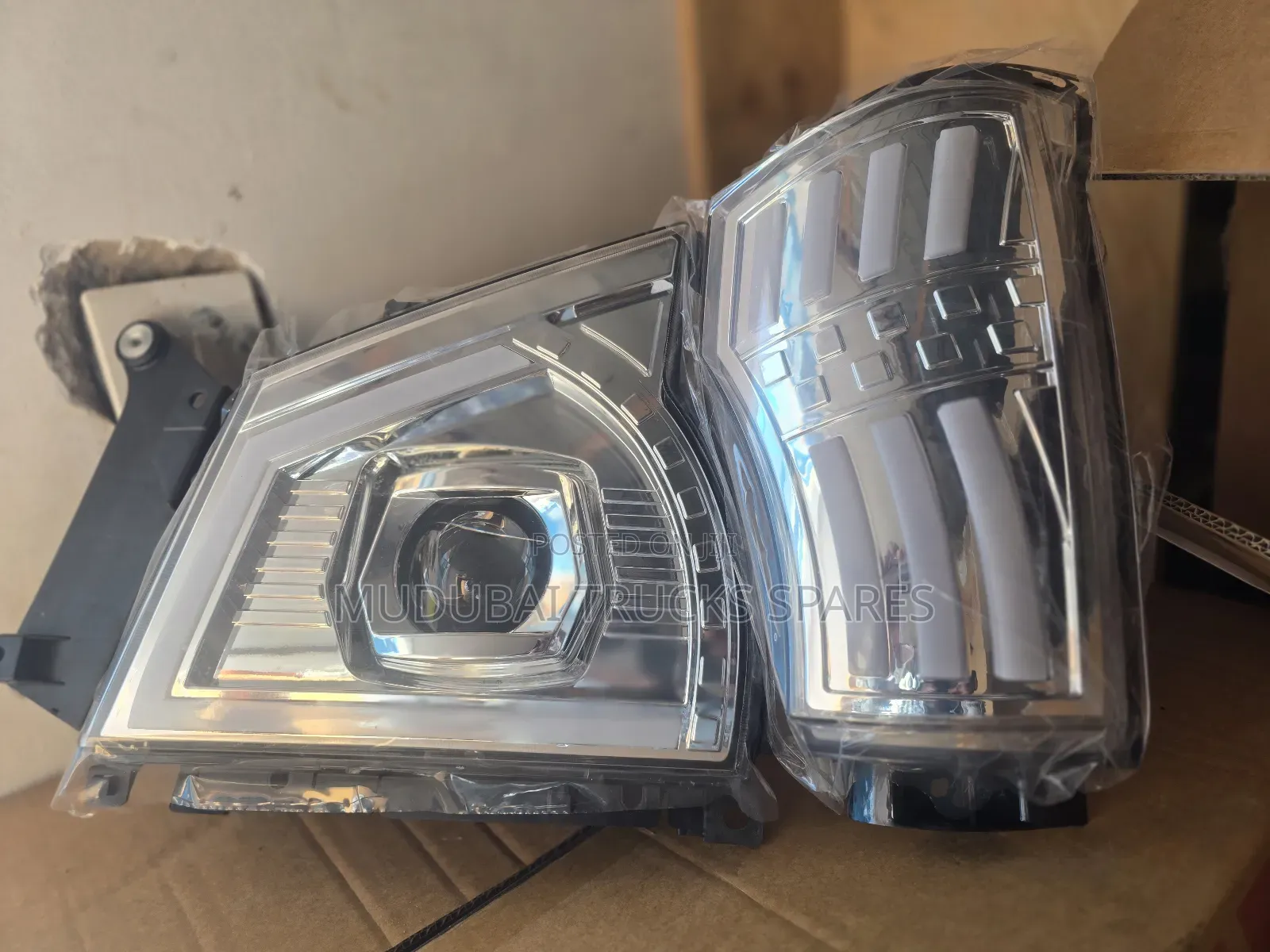 Isuzu NPR and NKR Led Digital Headlight and Corner Light