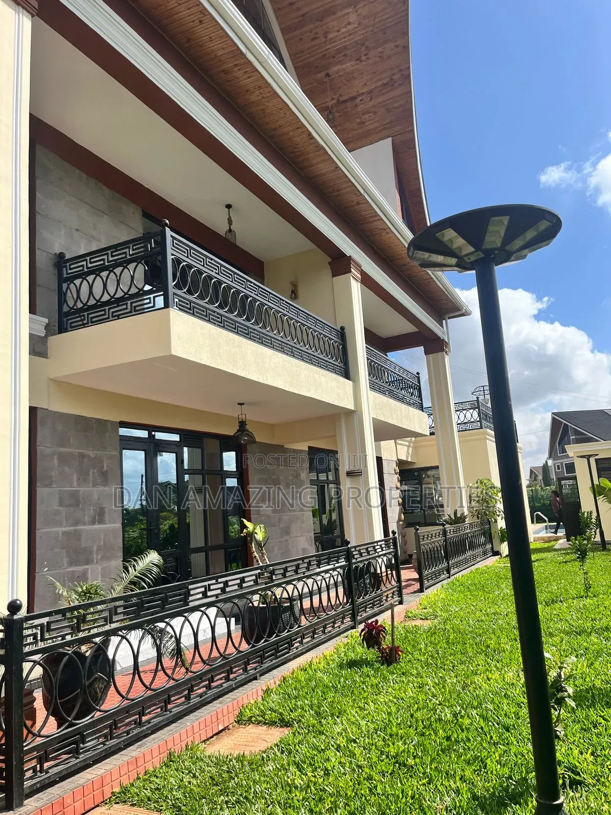6bdrm Maisonette in Daykio On 1/4 Acre, Ruiru for sale