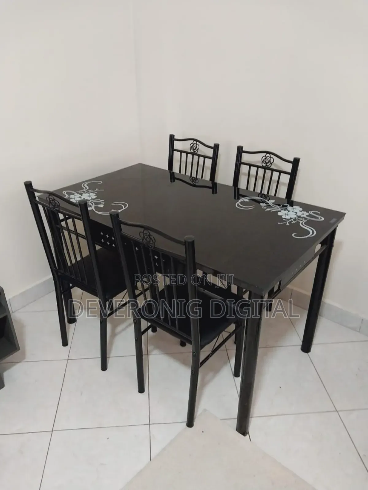 Executive 4 Sitter Dinning Table
