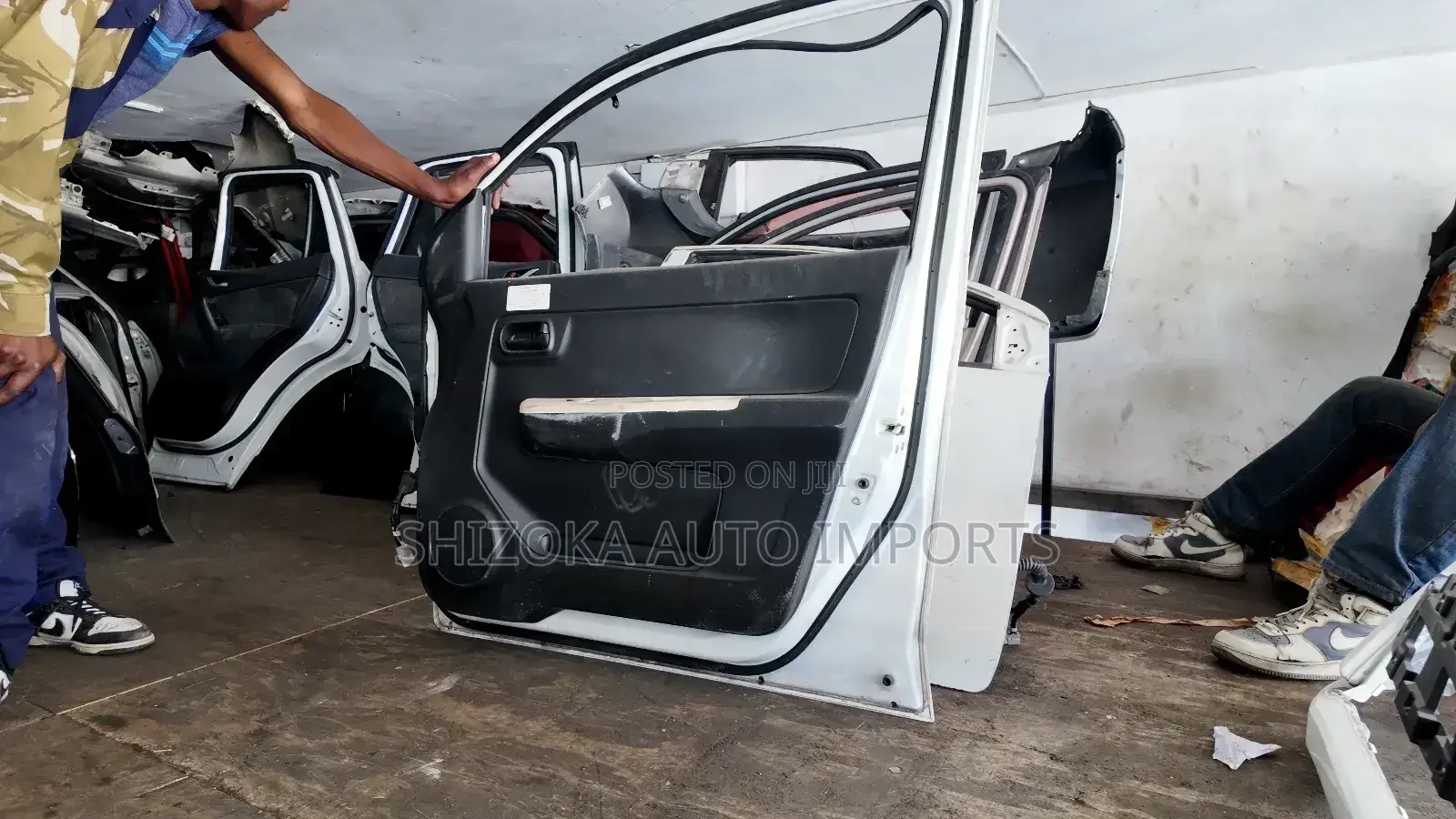 Suzuki Alto Driver’S Side Door