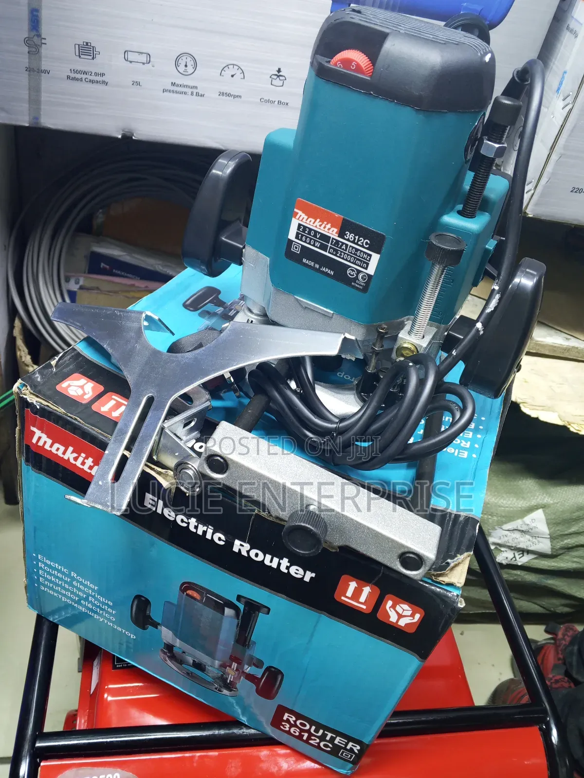 Makita Router 1600watts