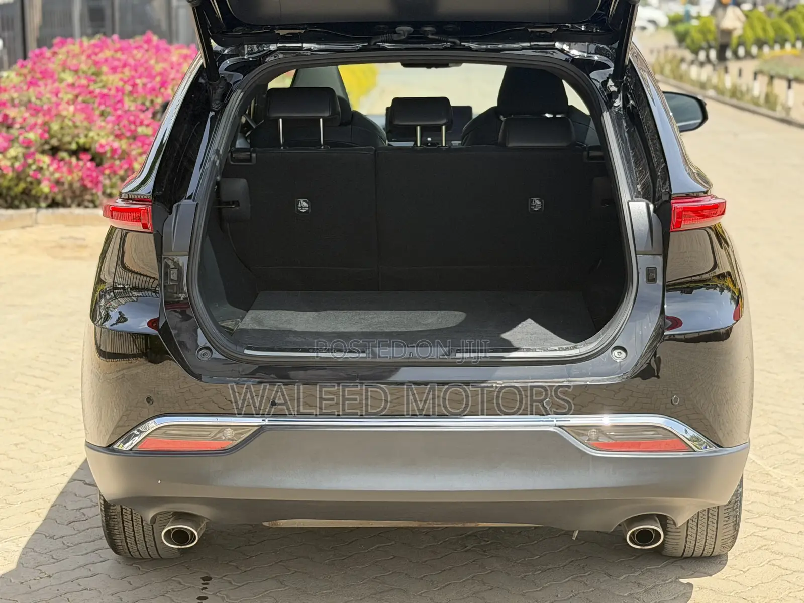 Toyota Harrier 2.0 2020 Black