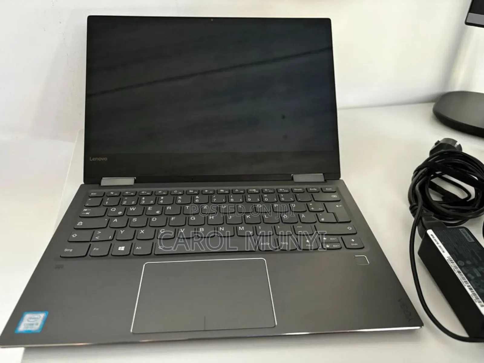 New Laptop Lenovo Yoga 7i 8GB Intel Core I5 SSD 256GB