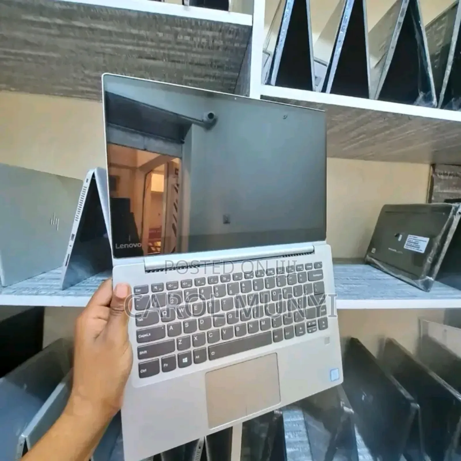 New Laptop Lenovo Yoga 7i 8GB Intel Core I5 SSD 256GB