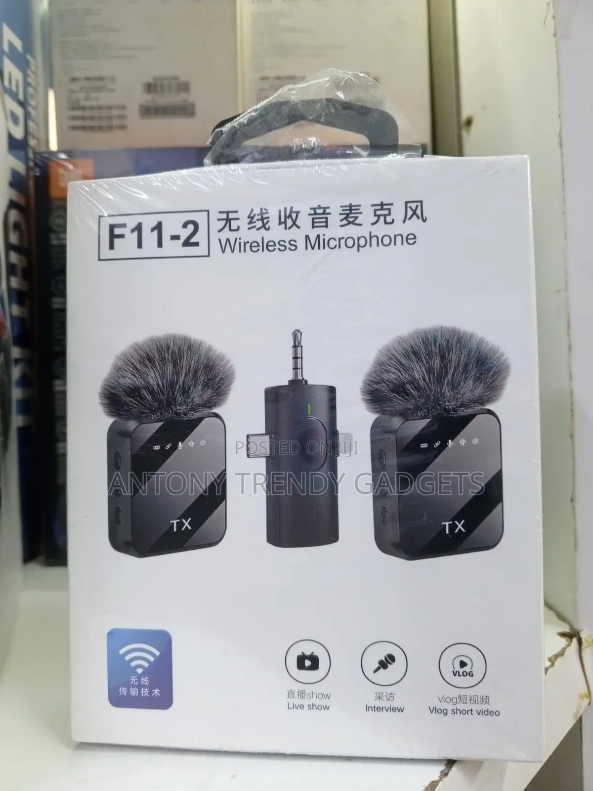 F11-2 Wireless Clip Microphone For Interviews & Vlogs