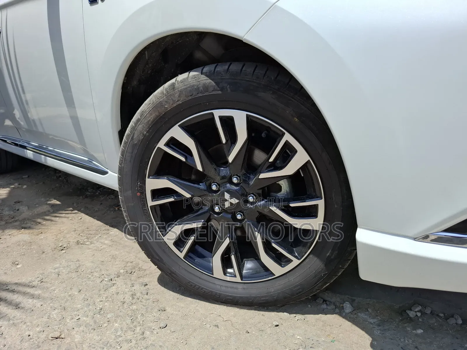 Mitsubishi Outlander 2019 White