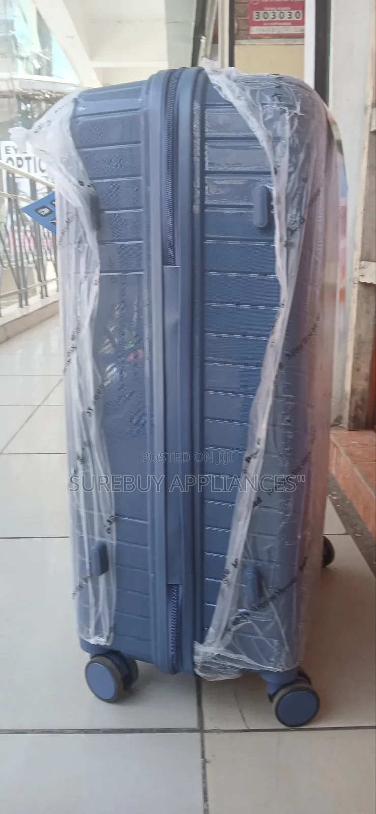 Medium Waterproof Rubber Suitcase With Spinner Wheels